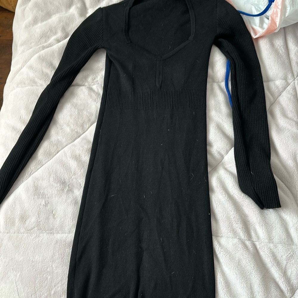 black long sleeve body on dress